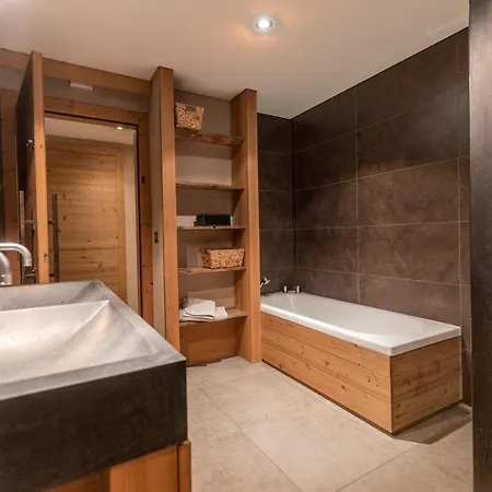 Large Luxury Megeve *